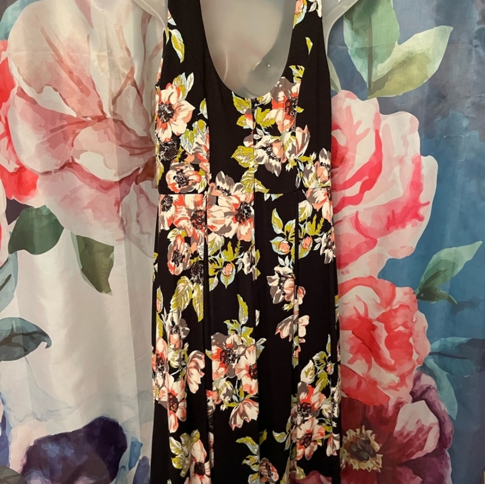 torrid | Floral Print Ponte Pleated Skater Dress - Picture 11 of 11